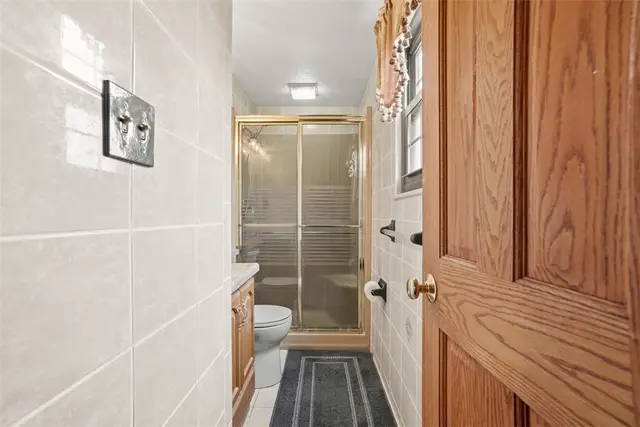 4801 Cottonwood Ct gallery image 19