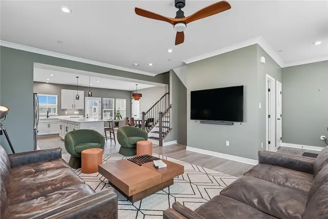 481 Nolan Cir gallery image 32