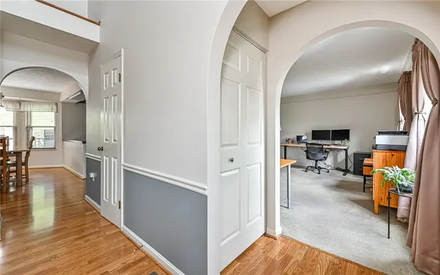 4823 Shamrogue Ct gallery image 3