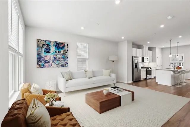 489 Nolan Cir gallery image 5