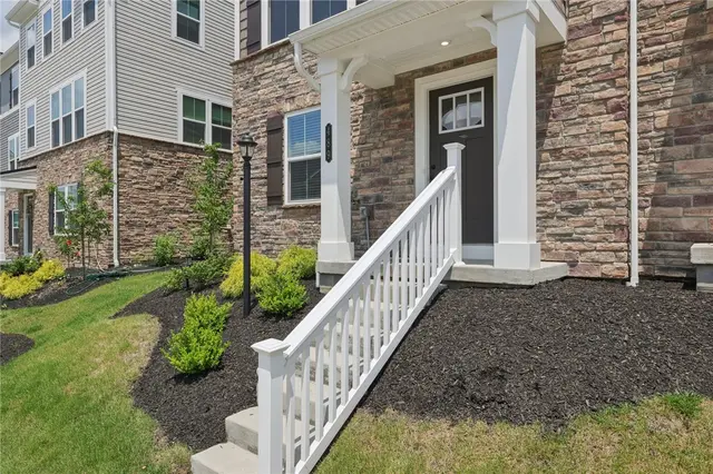489 Nolan Cir gallery image 19
