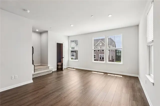 489 Nolan Cir gallery image 28