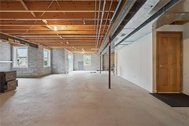 4907 Oakhurst Ave gallery image 24