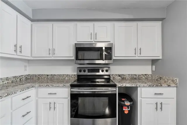 491 Cherry Ct gallery image 8