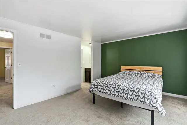 491 Cherry Ct gallery image 16