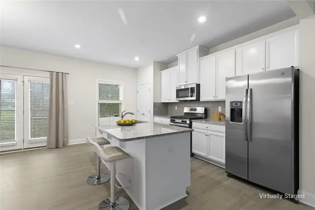491 Fairmont Dr gallery image 4