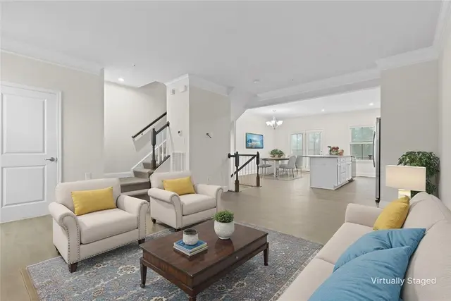 491 Fairmont Dr gallery image 9