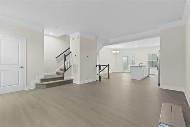491 Fairmont Dr gallery image 16