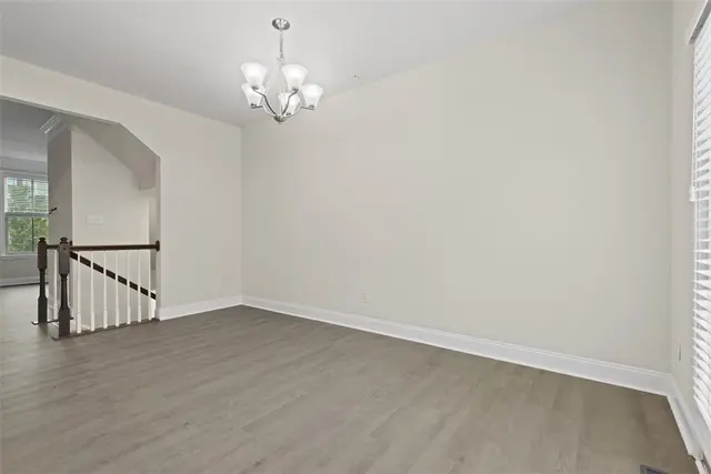 491 Fairmont Dr gallery image 39