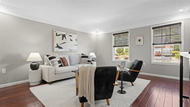 4929 Apple Ridge Dr gallery image 2