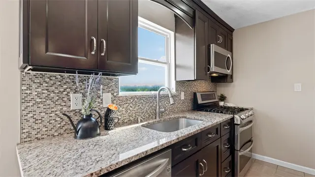 4929 Apple Ridge Dr gallery image 16