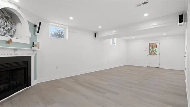 4929 Apple Ridge Dr gallery image 43