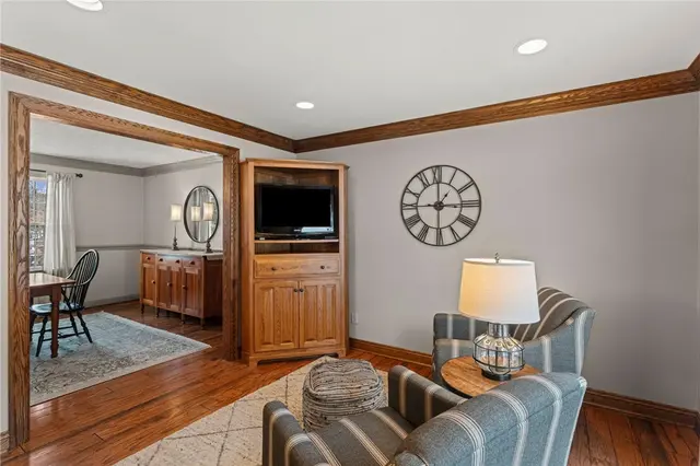 4935 Field Acres Dr gallery image 3