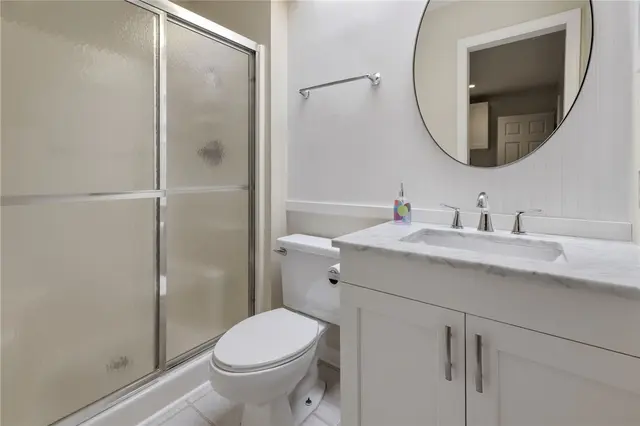 4948 Meadow Crest Dr gallery image 6