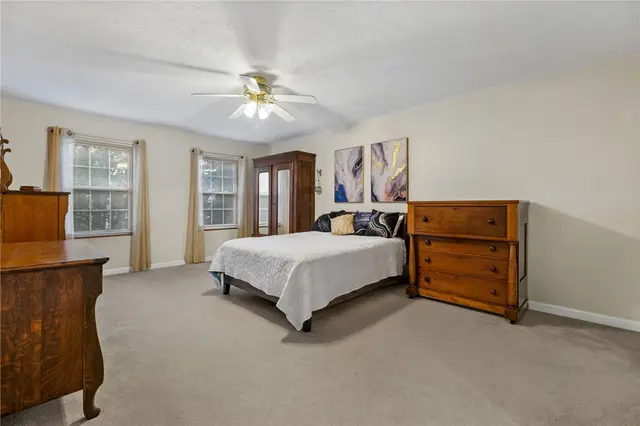 4948 Meadow Crest Dr gallery image 21