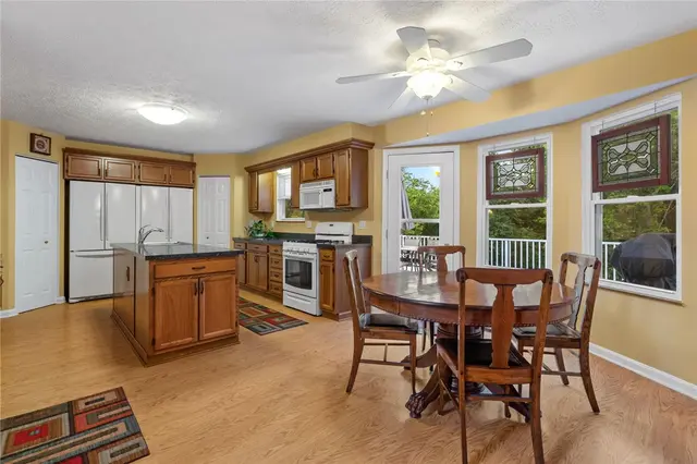4948 Meadow Crest Dr gallery image 26