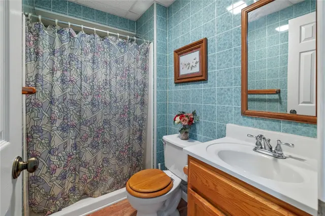 4948 Meadow Crest Dr gallery image 29