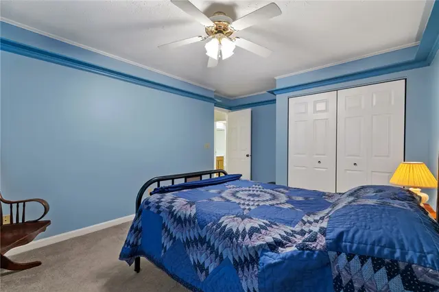 4948 Meadow Crest Dr gallery image 32
