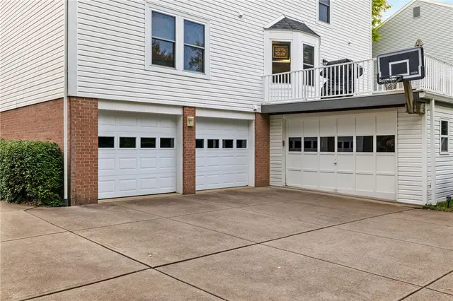 4948 Meadow Crest Dr gallery image 44