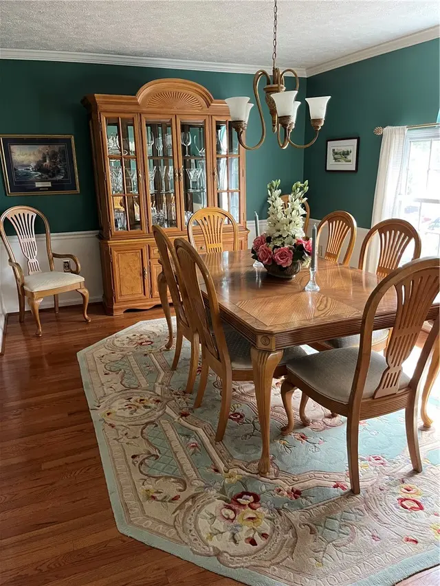 4959 Meadow Crest Dr gallery image 10