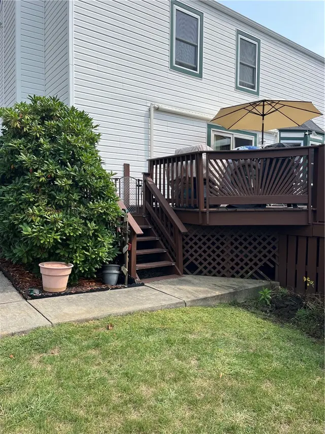 4959 Meadow Crest Dr gallery image 31