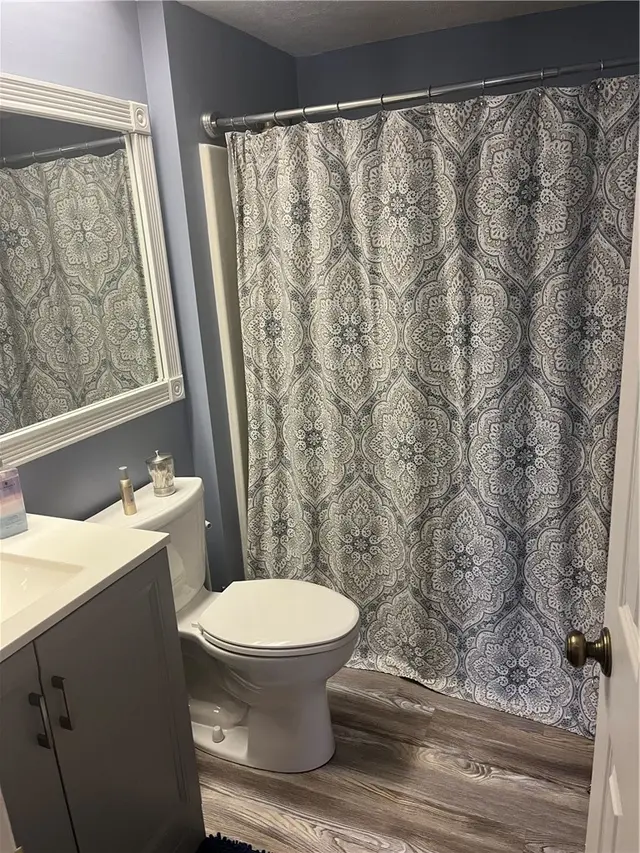 4959 Meadow Crest Dr gallery image 35