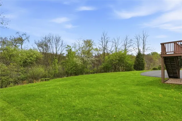 4972 Field Acres Dr gallery image 10