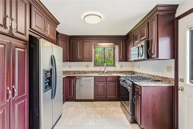 4972 Field Acres Dr gallery image 20