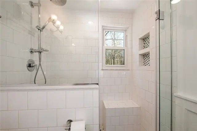 4985 Graphic Dr gallery image 26