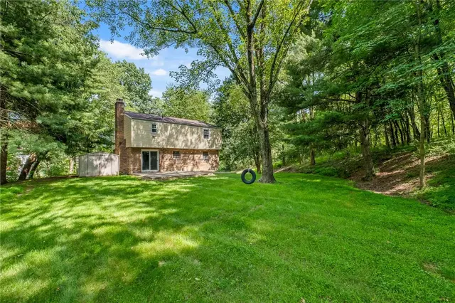 4985 Graphic Dr gallery image 33