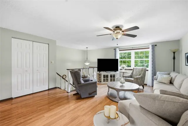 4996 Graphic Dr gallery image 26