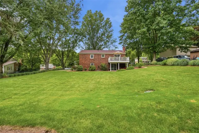 4996 Graphic Dr gallery image 34