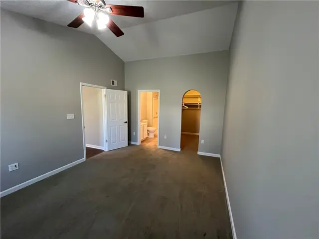 50 Blueberry Ln gallery image 11