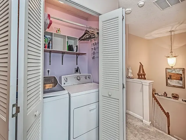 5003 Foxwood Ct gallery image 16