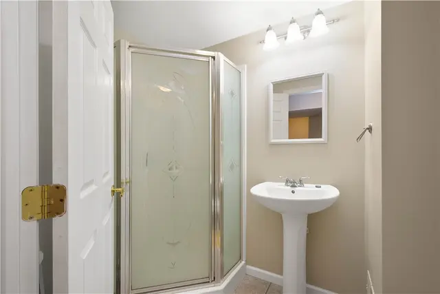 501 Hillside gallery image 2