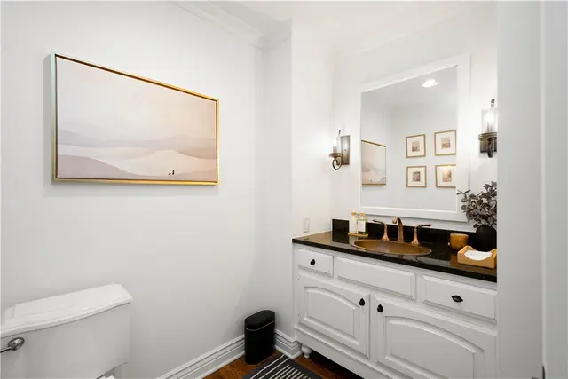 501 Hillside gallery image 20