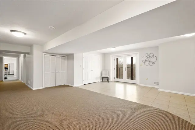 501 Hillside gallery image 30