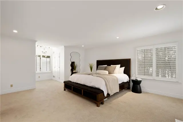 501 Hillside gallery image 37