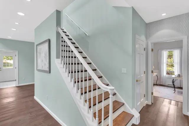501 Linden Court gallery image 15
