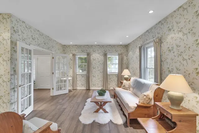 501 Linden Court gallery image 32
