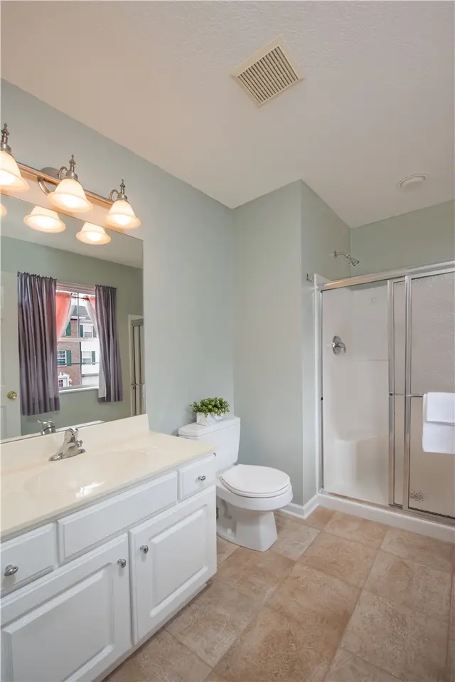 501 Northglen Court gallery image 2