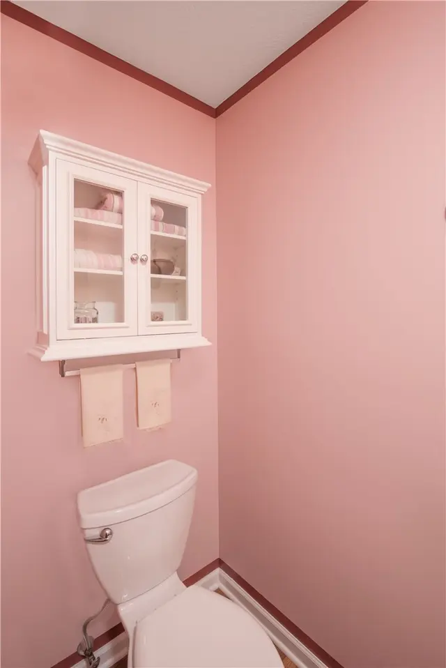 501 Northglen Court gallery image 7