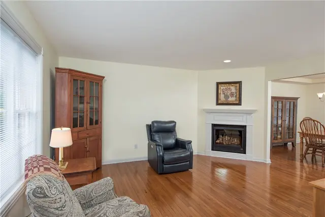 501 Northglen Court gallery image 15