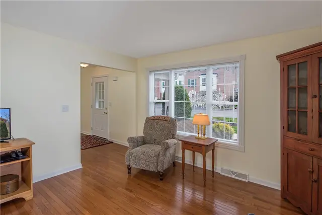 501 Northglen Court gallery image 26