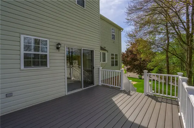 501 Saint Phillips Ct gallery image 6