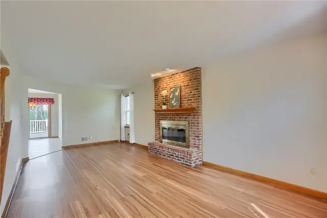 501 Saint Phillips Ct gallery image 19