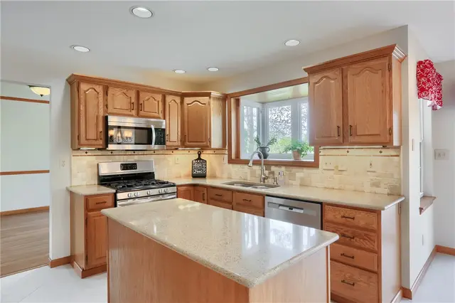 501 Saint Phillips Ct gallery image 20