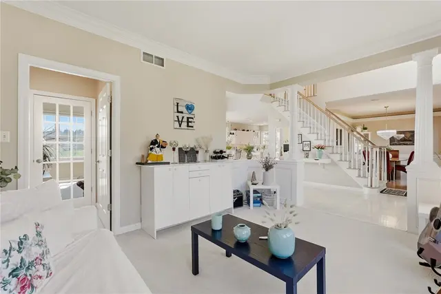 5010 Northfield Drive gallery image 10
