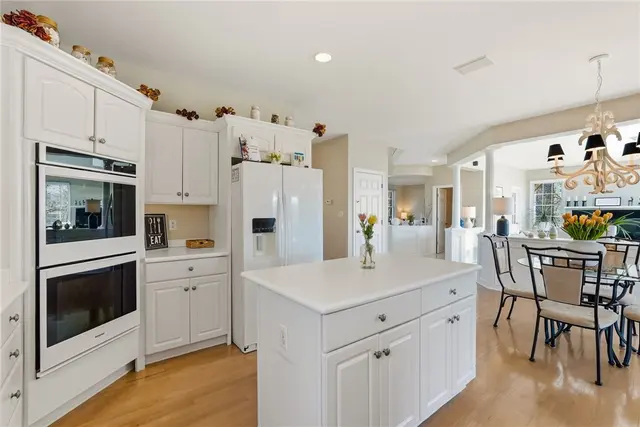5010 Northfield Drive gallery image 17