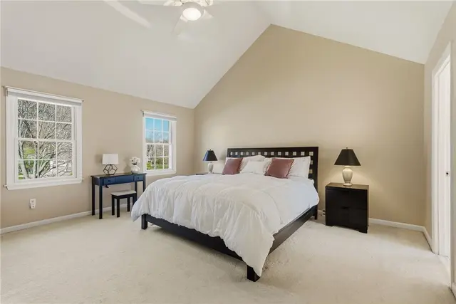 5010 Northfield Drive gallery image 30